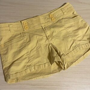 Candie’s Y2K Yellow Chino Shorts Size 11 Stretch Cuffed Casual Relaxed Mid Rise